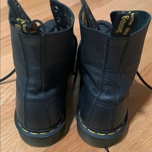 Doc martens like new size 9